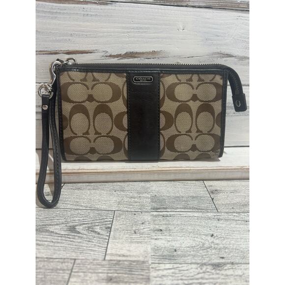 Coach signature canvas wristlet Brown Wallet Purse - Picture 1 of 9